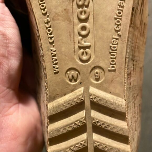 Crocs A-Leigh Cork Wedge Black Leather Strappy Women’s Size 9 Slip On Sandals - Picture 8 of 10